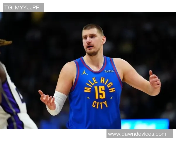 约基奇生涯20分10助场次达165场刷新中锋历史纪录超越张伯伦54场成第二