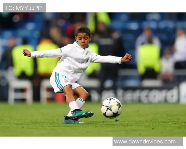 弗朗西斯科王入选葡萄牙U16大名单C罗儿子迷你罗同队引关注