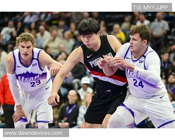 罗威飚中三分再度坐第一排杨瀚森与队友们欢乐庆祝瞬间回顾