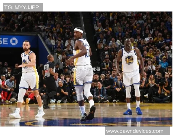 科尔透露库里巴特勒追梦季前赛首战预计出场15分钟明天将进行对抗训练 科尔透露库里巴特勒追梦季前赛首战预计出场15分钟明天将进行对抗训练