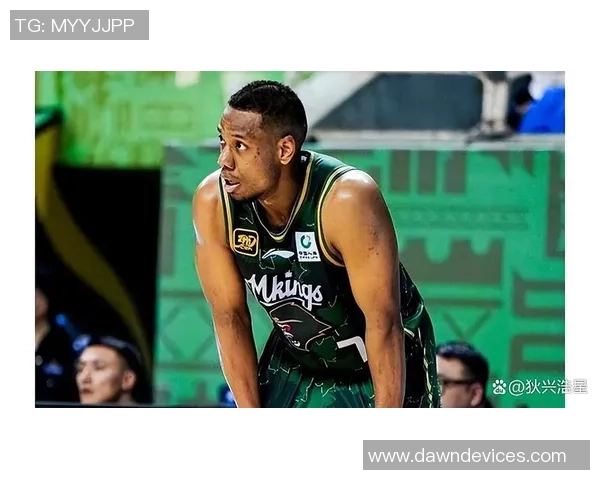 同曦官博庆祝祝铭震29岁生日并宣布今夏续约顶薪计划