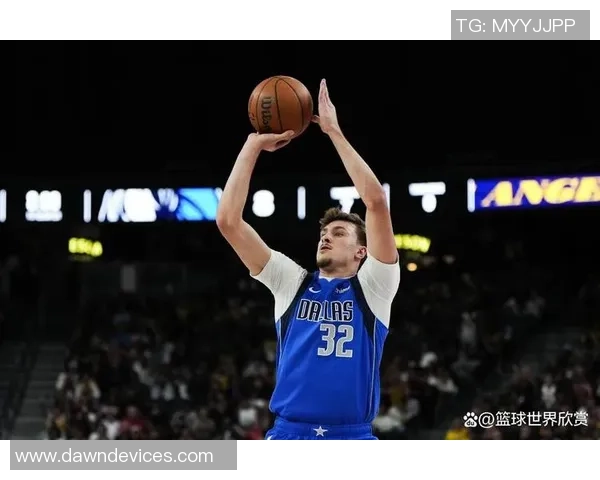 埃奇库姆20岁162天创76人队史最年轻45球员新纪录