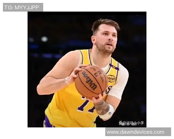 东契奇赛前状态良好决定出战球队配合默契多次命中三分球