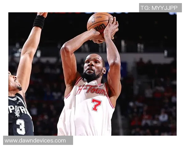 弗拉格创历史成就18岁359天单场40分5板5助詹姆斯杜兰特紧随其后