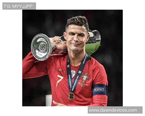 马丁内斯谈葡萄牙世界杯前景C罗在战术体系中的关键作用 马丁内斯谈葡萄牙世界杯前景C罗在战术体系中的关键作用